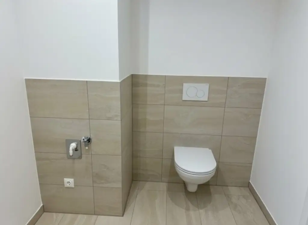 ERSTBEZUG Neue Wohnung mit sonnigem BALKON - Wärmepumpe