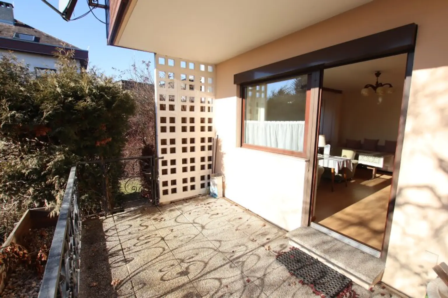 Schöne, sonnige und ruhige 3 Zi Wohnung 81,00m² mit Terrasse und Garage am Spitalberg - Aussichtslage