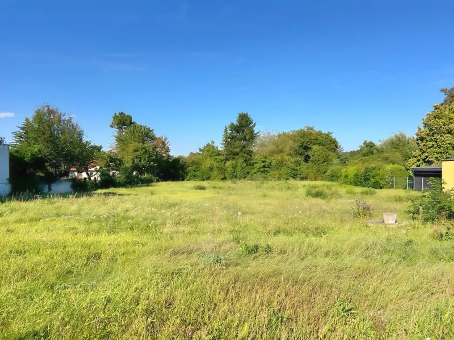 Sonniges Baugrundstück in Wolfpassing: 2.102m² für 989.000 € – Ihr Platz zum Leben! AUCH FÜR BAUTRÄGER INTERESSANT!