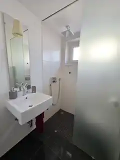 Bad mit Dusche