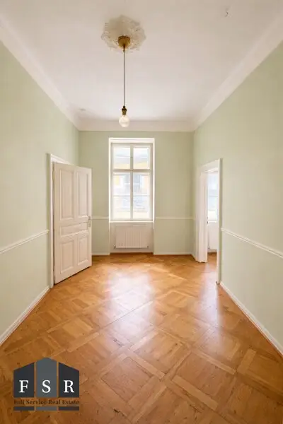 (derzeit) 4 Zimmer-Wohnung in wunderschönem, denkmalgeschütztem Gründerzeithaus nahe Belvedere - Gestalten Sie gerne Ihren eigene Wohnung