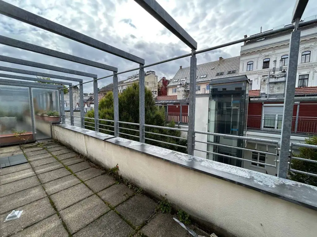 Wunderschöne 2-Zimmer-Wohnung mit herrlicher Terrasse - 
in guter Lage des 8. Bezirks!
