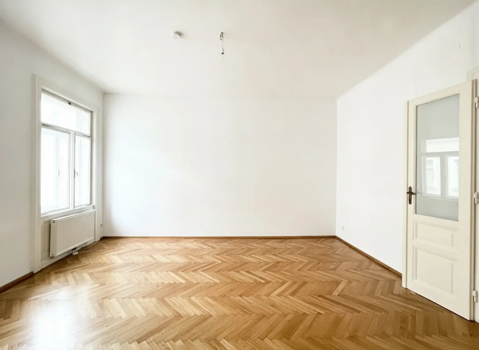 In Renovierung - UNBEFRISTET: Wohnen in Bestlage in einer Altbauwohnung