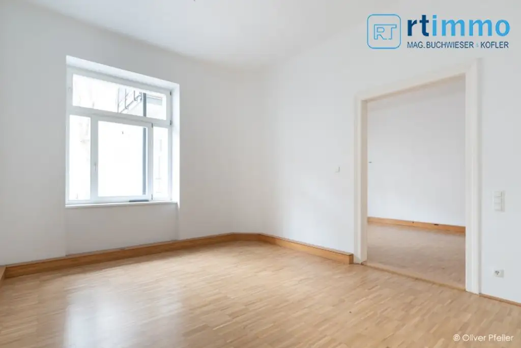 GROSSES BÜRO MIT TERRASSE UNBEFRISTET ZU VERMIETEN