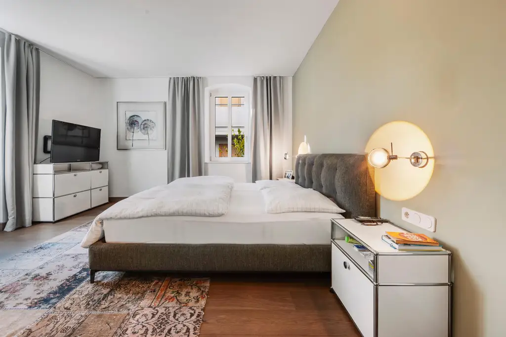 Einzigartig! Wunderschöne Designer-Wohnung mit Baurecht