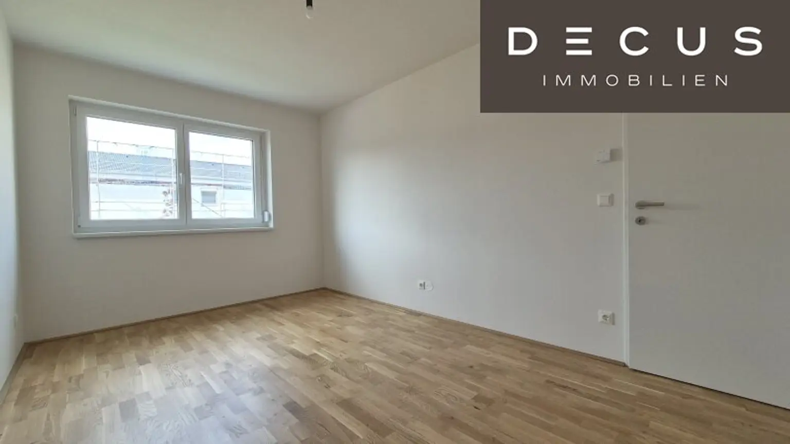 | 2 ZIMMER | BALKON | ERSTBEZUG | INKL STELLPLATZ