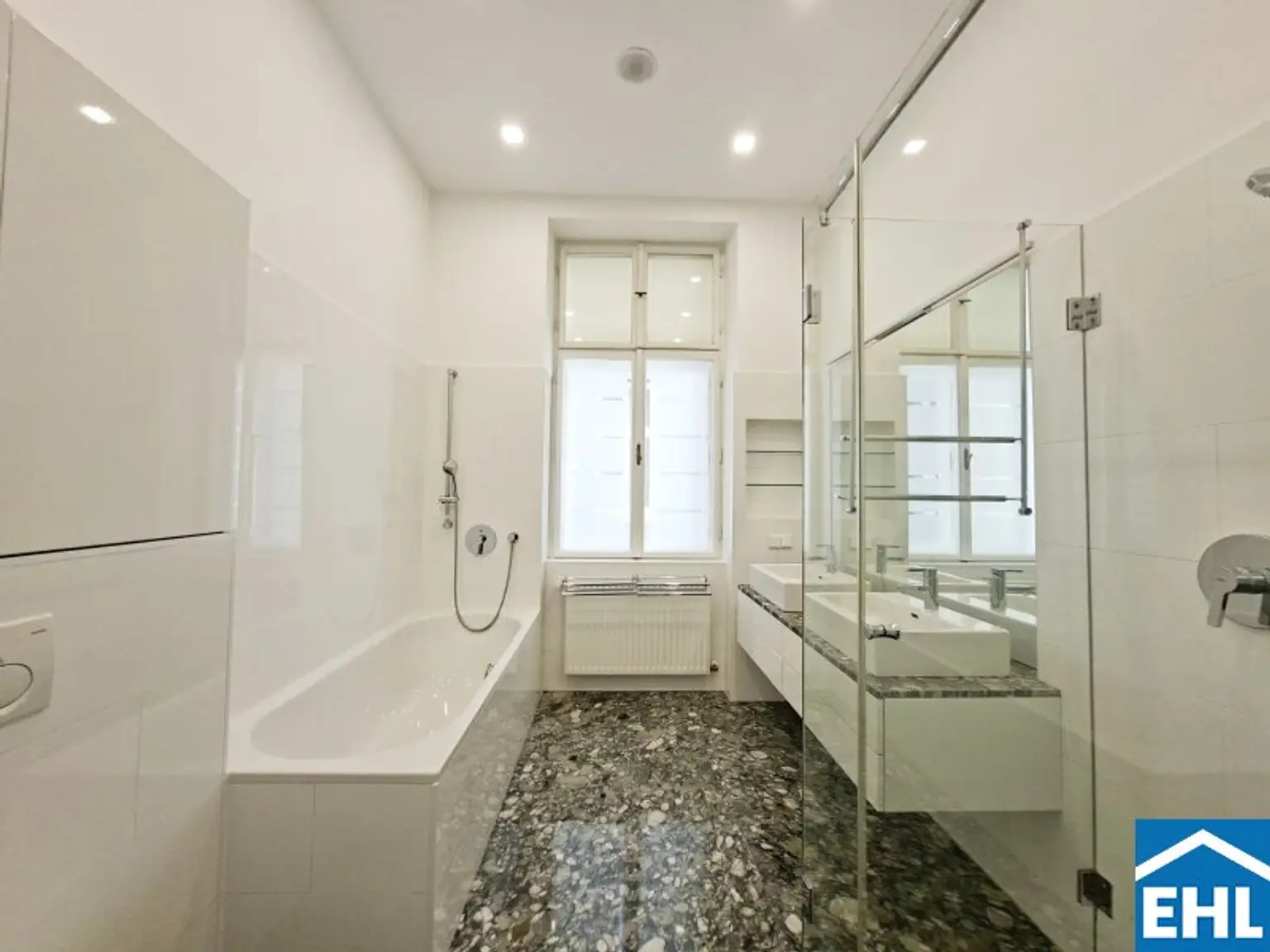 2. Badezimmer