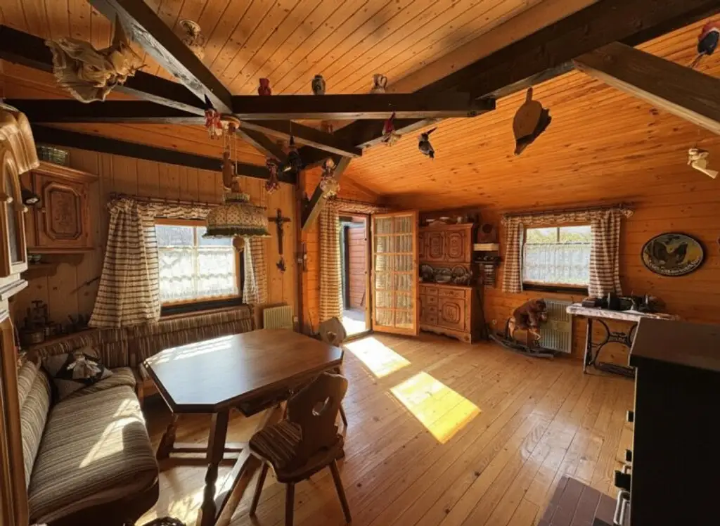 Sonniges Blockhaus mit Pool, Balkon & Gartenidylle in Sollenau