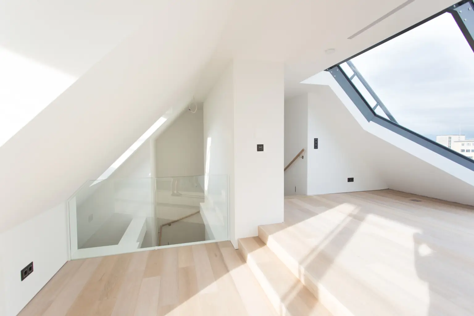 Ein Meisterwerk aus Licht, Raum und Design: Penthouse - Luxury & Lifestyle in the Heart of Vienna: Wassergasse