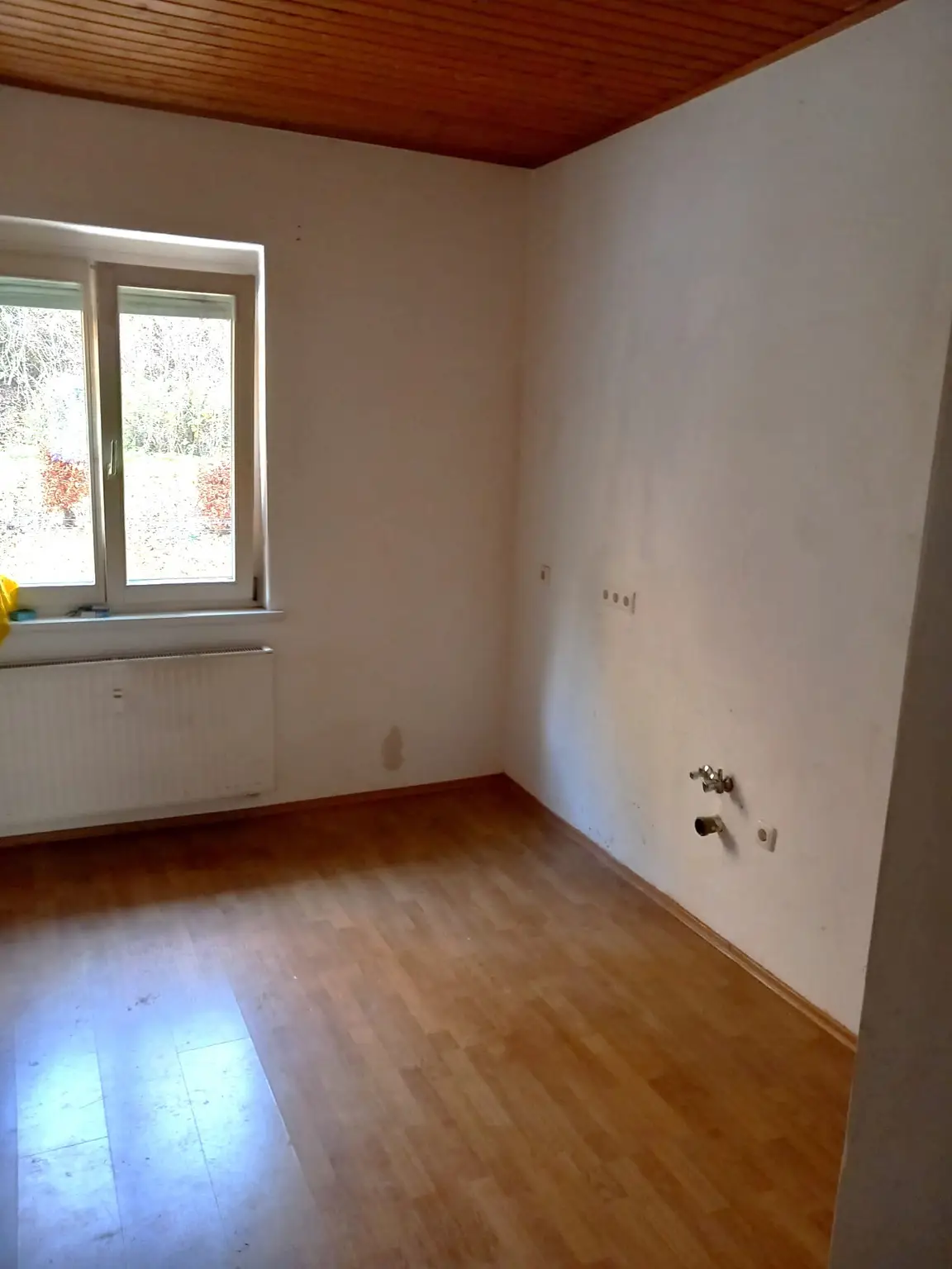 Unmöblierte 3-Zimmer-Altbauwohnung im Halbstock in Thörl nahe Kapfenberg zu mieten !