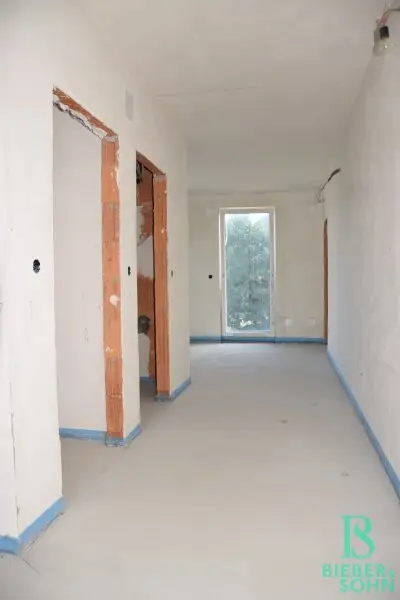 Großzügiges, sonniges Einfamilienhaus mit 80m² Dachterrasse