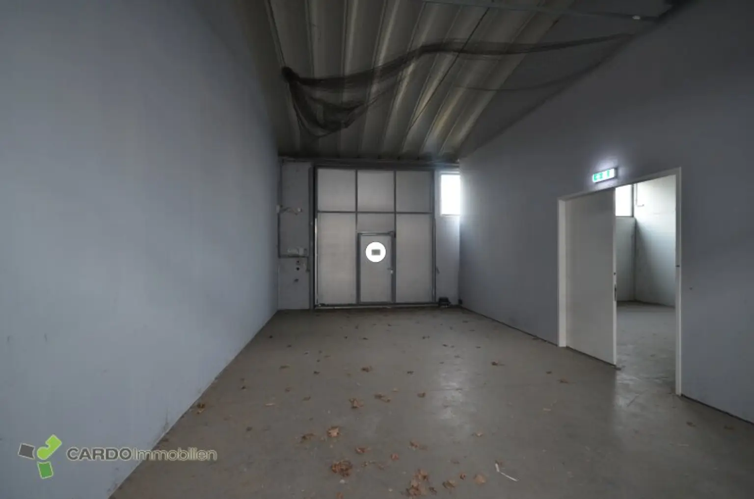 Halle und Lager 425m², 340m², 414m² für Veranstaltungen oder Lager, 2 Gewerbeobjekte nebeneinander mit große Parkplatz, entweder zusammen oder einzeln zu vermieten