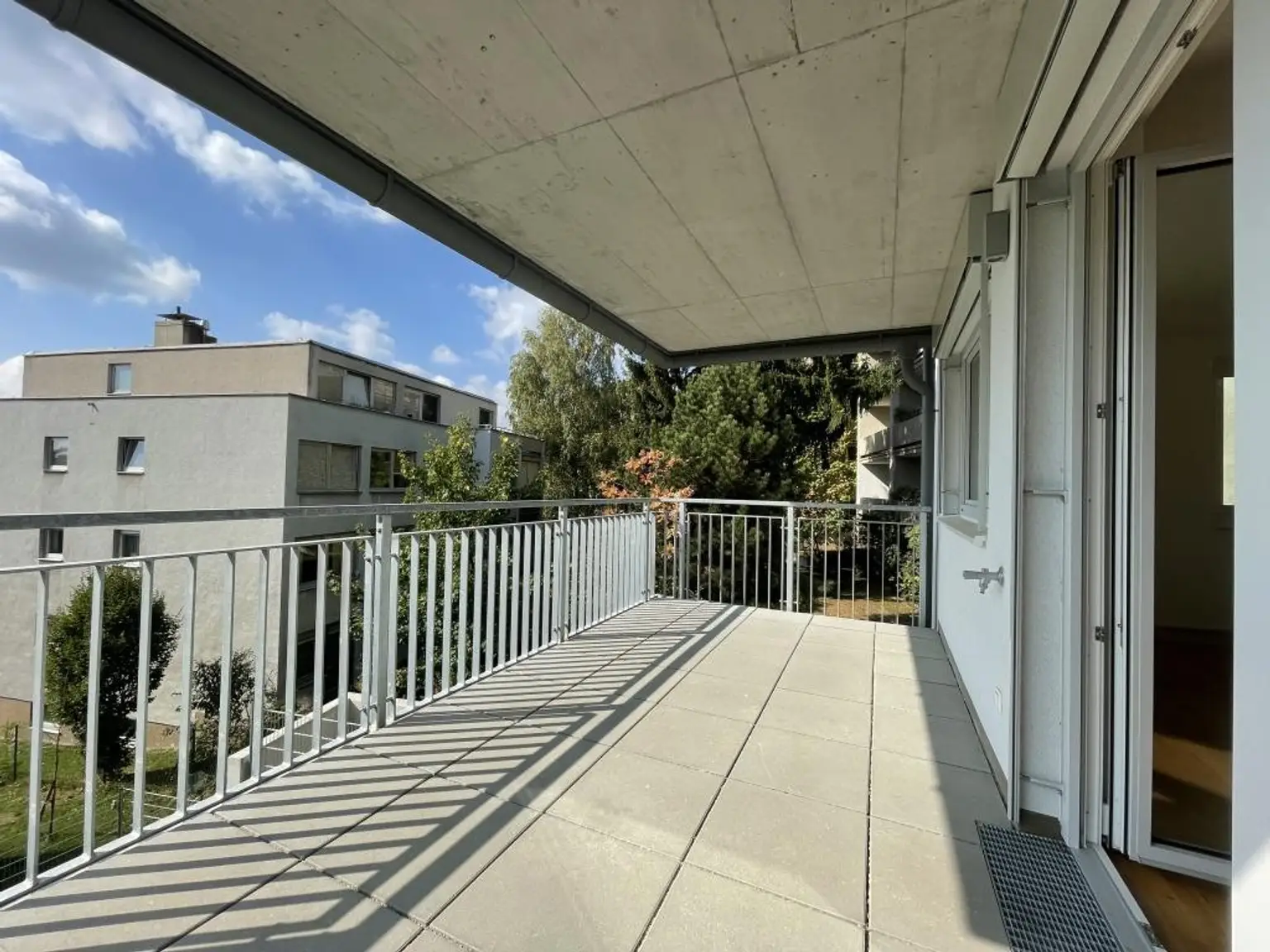 SÜD-Balkon (12m²)