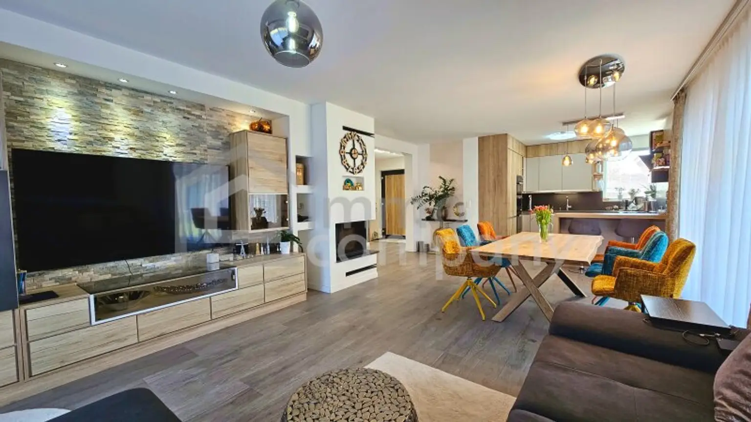 Photovoltaik, Saunahaus, Outdoordusche, Garage, 6 Zimmer, uvm. - Lifestyle hoch 10