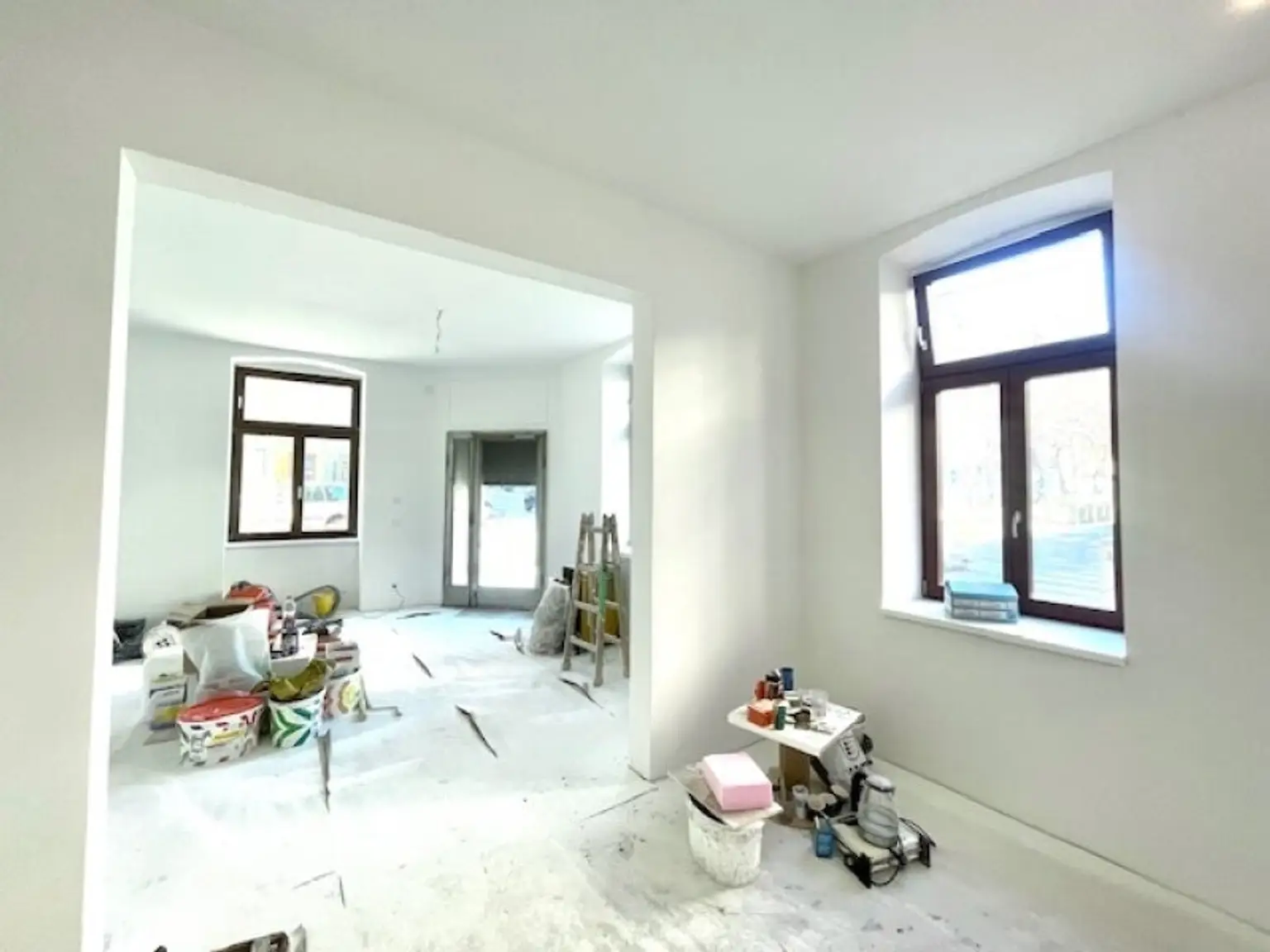 EXZELLENTE ORDINATION-PRAXIS-BÜRO-ATELIER - Nähe Wiener Stadthalle - 1150 WIEN-Bestlage!