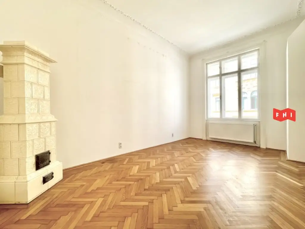 Unbefristete 140m² Stilaltbaumiete mit verglaster Wintergartenveranda, Gartenblick u. historischen Kachelöfen