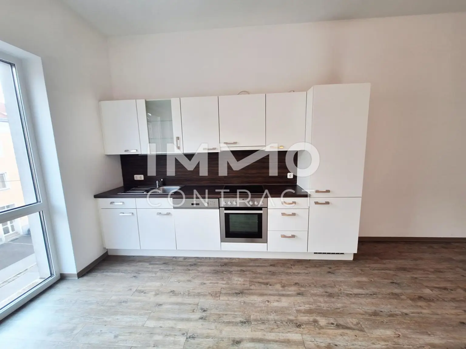 Tolle 3-Zimmer Balkonwohnung in der  Drouotstraße 4 - Top 12 - ideal für "WGs"