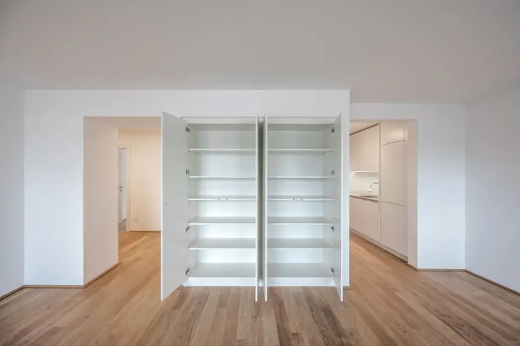 EDUART-Die Kunst des Wohnens: Hochwertiger 3-Zimmer DG-ZWEITBEZUG mit ca. 15m² Balkon! (10/19)
