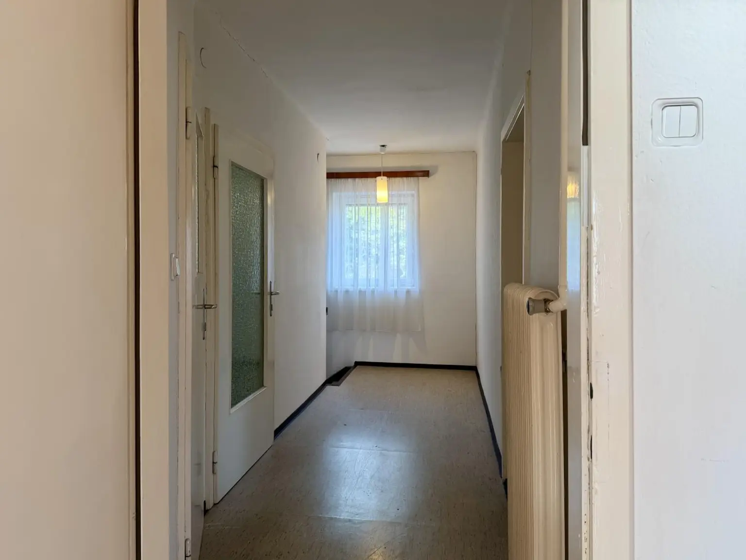 FB1D4AEC-6529-459C-9A90-5F27AB5C8888_1_201_a