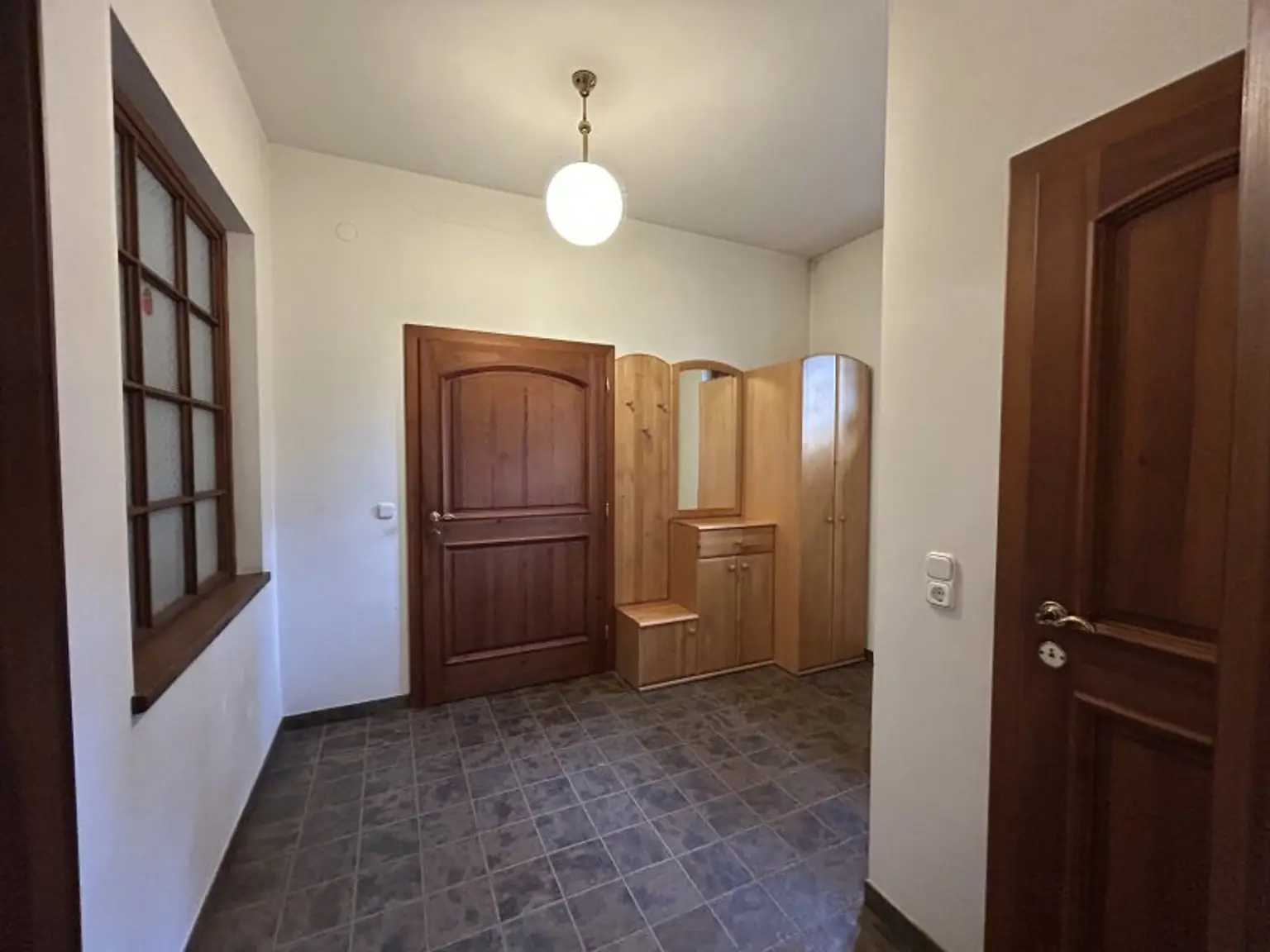 ++ Charmantes Mehrfamilienhaus mit großem Garten in Kleinmutschen ++