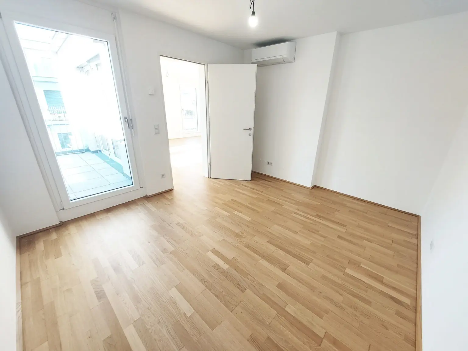 Zimmer I