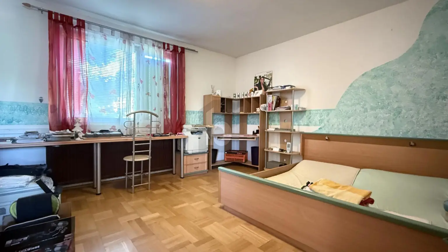 FAMILIENFREUNDLICH N SIEDLUNGSLAGE MIT GARAGE UND GROSSEM KELLER