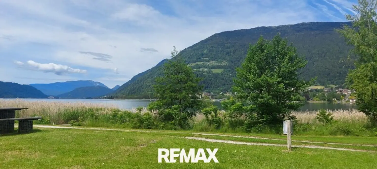 Der Ossiacher See mit der Gerlitzen