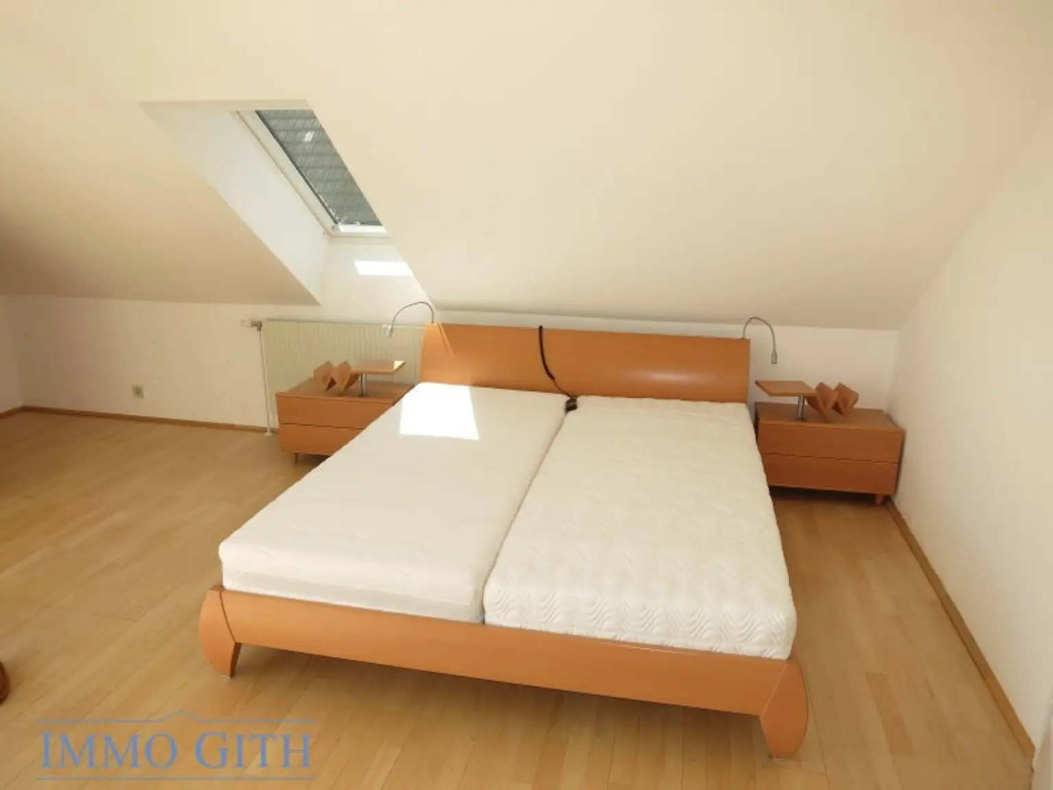 PROVISIONSFREI: PENTHOUSE MIT TERRASSE, LIFT UND KLIMA-ANLAGE IN HIETZINGER VILLA!