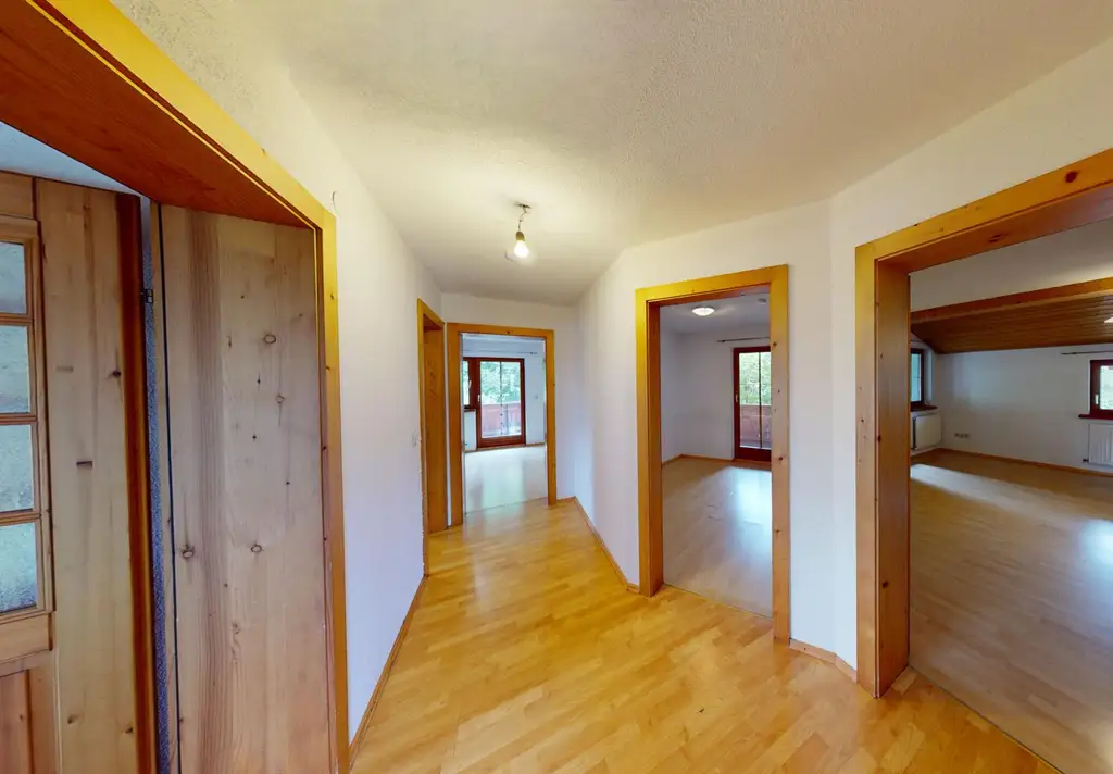 Wohnen, wo das Leben aufblüht - Einfamilienhaus mit grünem Rückzugsort!