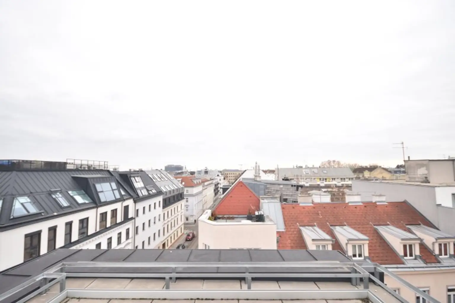 Ansicht - Wohnen über den Dächern von Wien – Helle Maisonette mit großer Dachterrasse Kauf 17. Bezirk Wien
