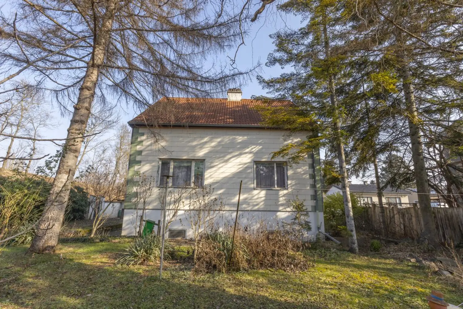 [06726] Renovierungsbedürftiges Haus mit viel Potenzial in Wiener Neustadt!