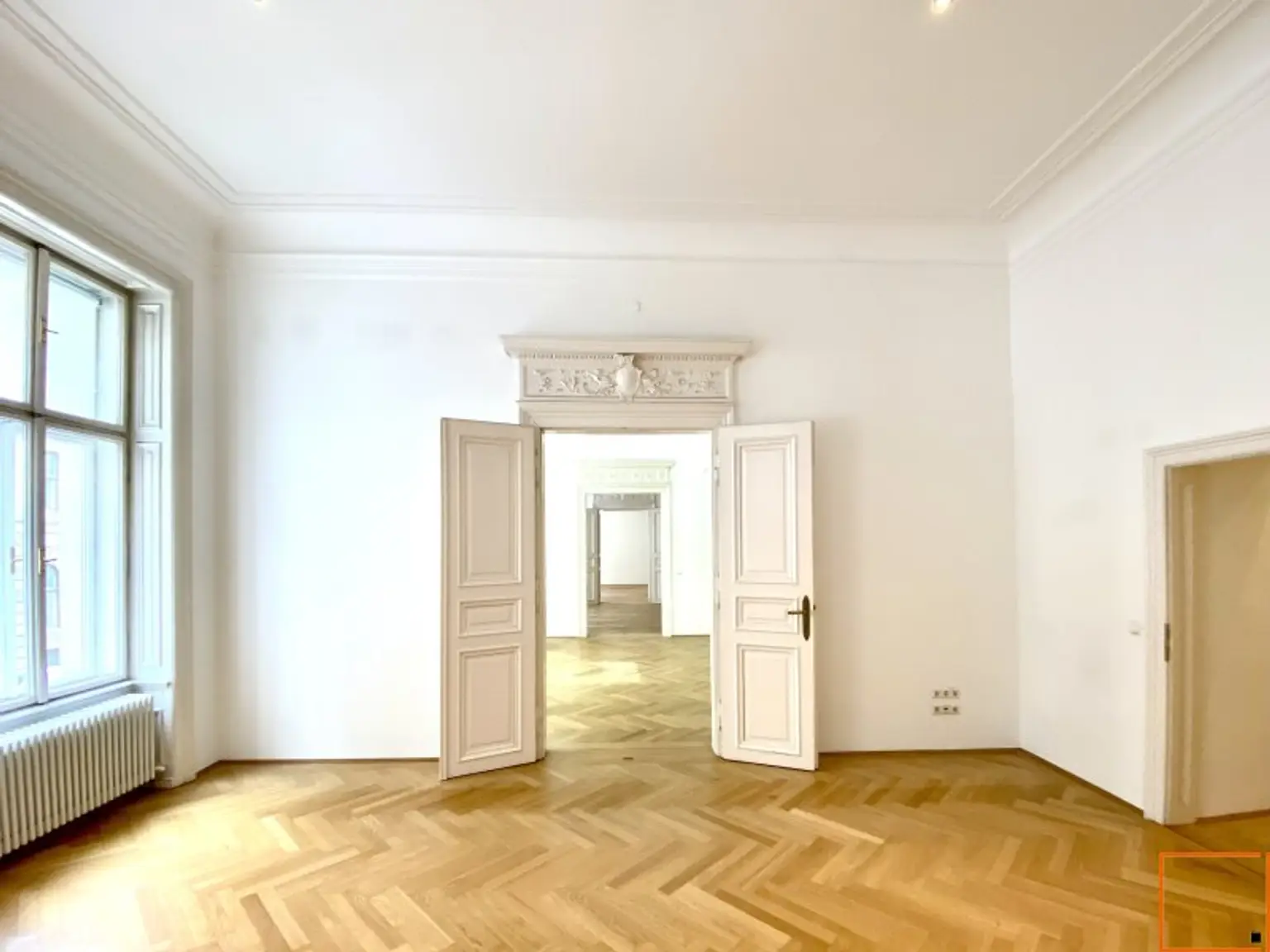 Repräsentatives Altbaubüro bei Schottentor und Votivkirche
