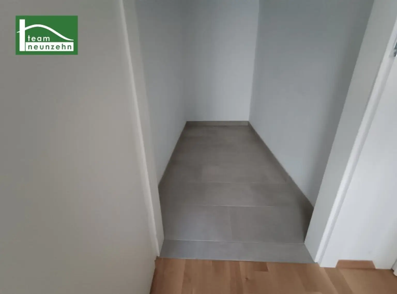 2-Zimmer-Wohnung nahe Rathausplatz mit hochwertiger Ausstattung! - JETZT ZUSCHLAGEN