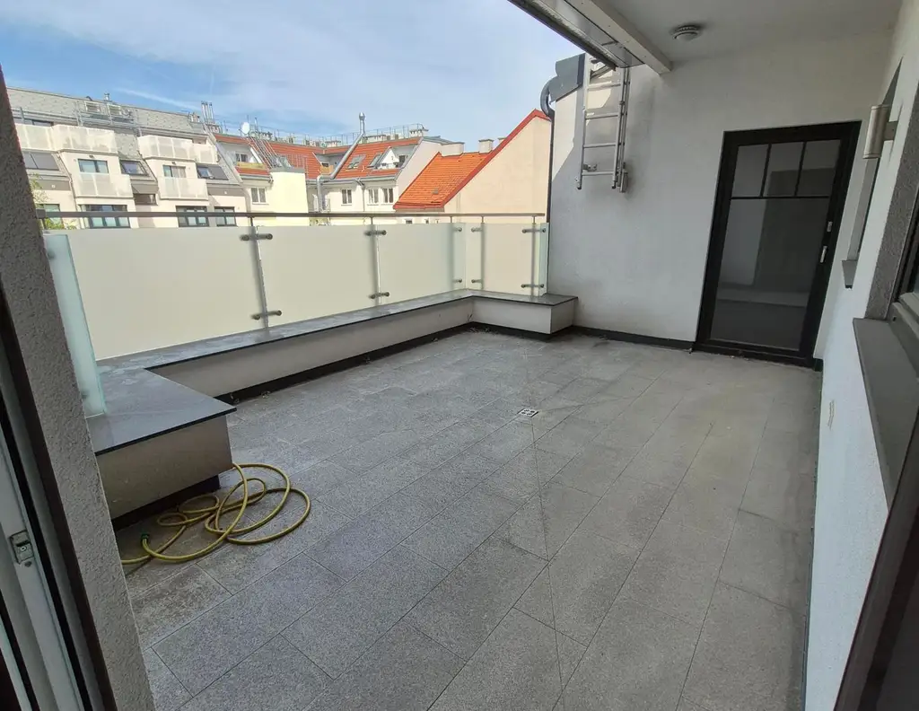 Wohn- und Geschäftshaus in luxuriöser Ausstattung Элегантный городской дом с роскошным SPA и бассейн