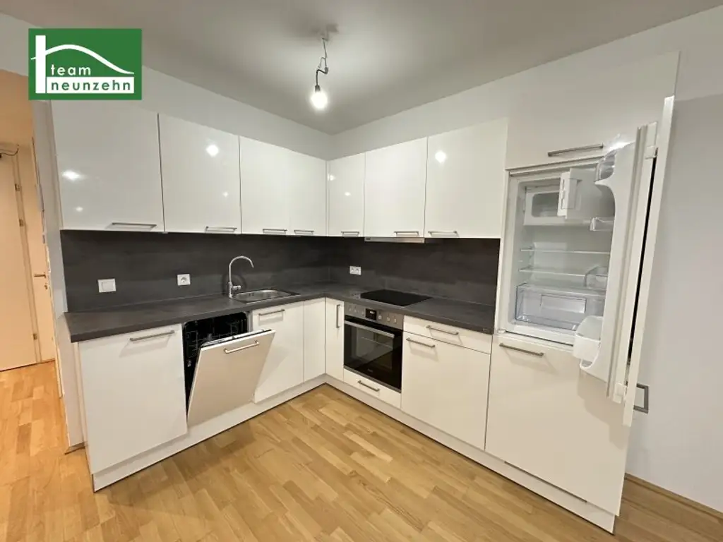 Neuwertige 2-Zimmer-Wohnung mit Balkon beim FAC-Platz – Nur 3 Minuten zur S-Bahn, verfügbar ab Sofort