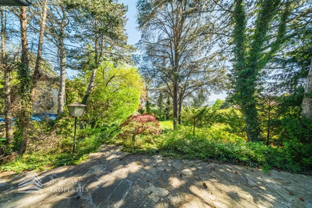 Traumhaftes Einfamilienhaus mit Gartenparadies