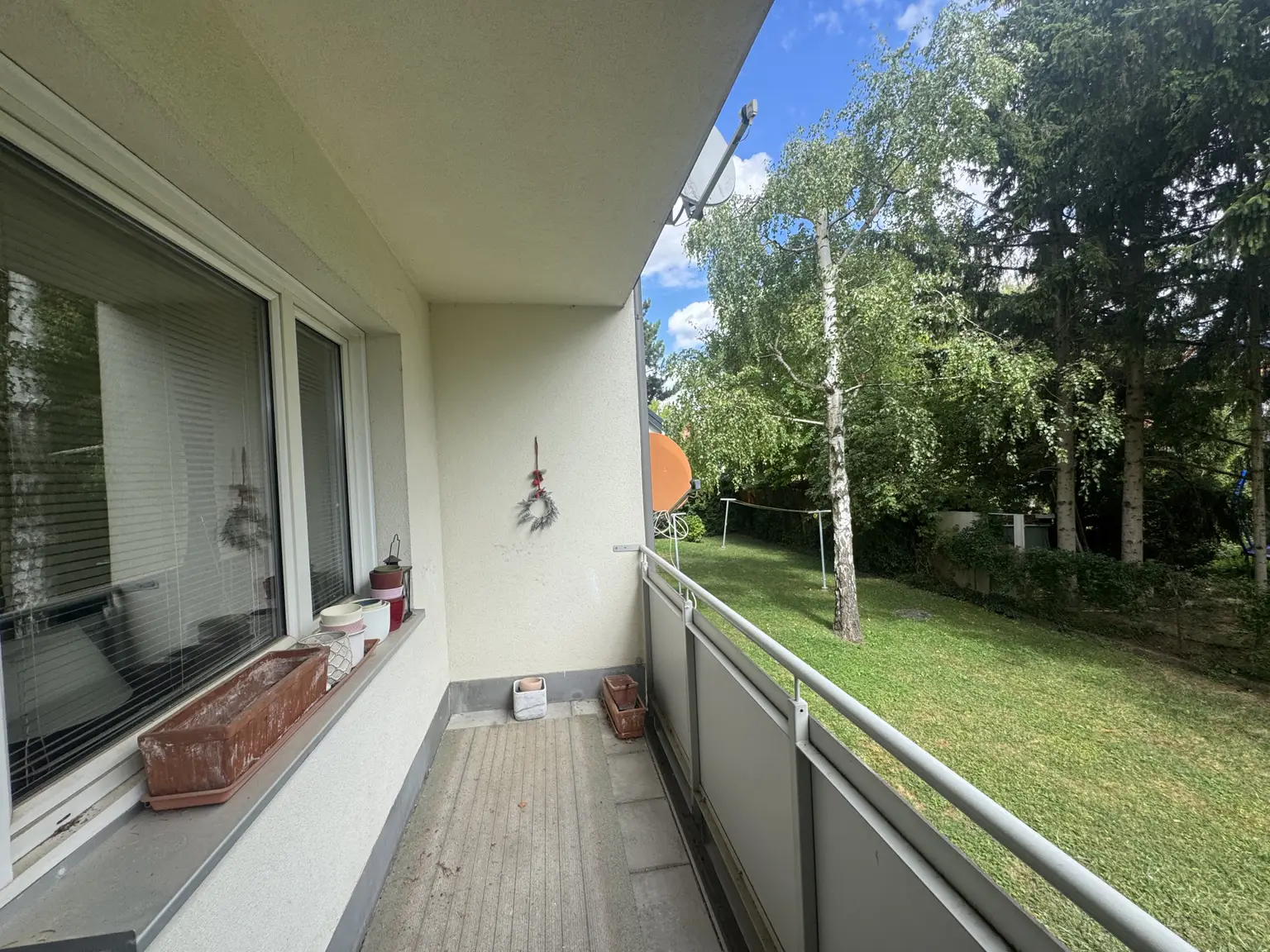 Loggia mit Grünblick