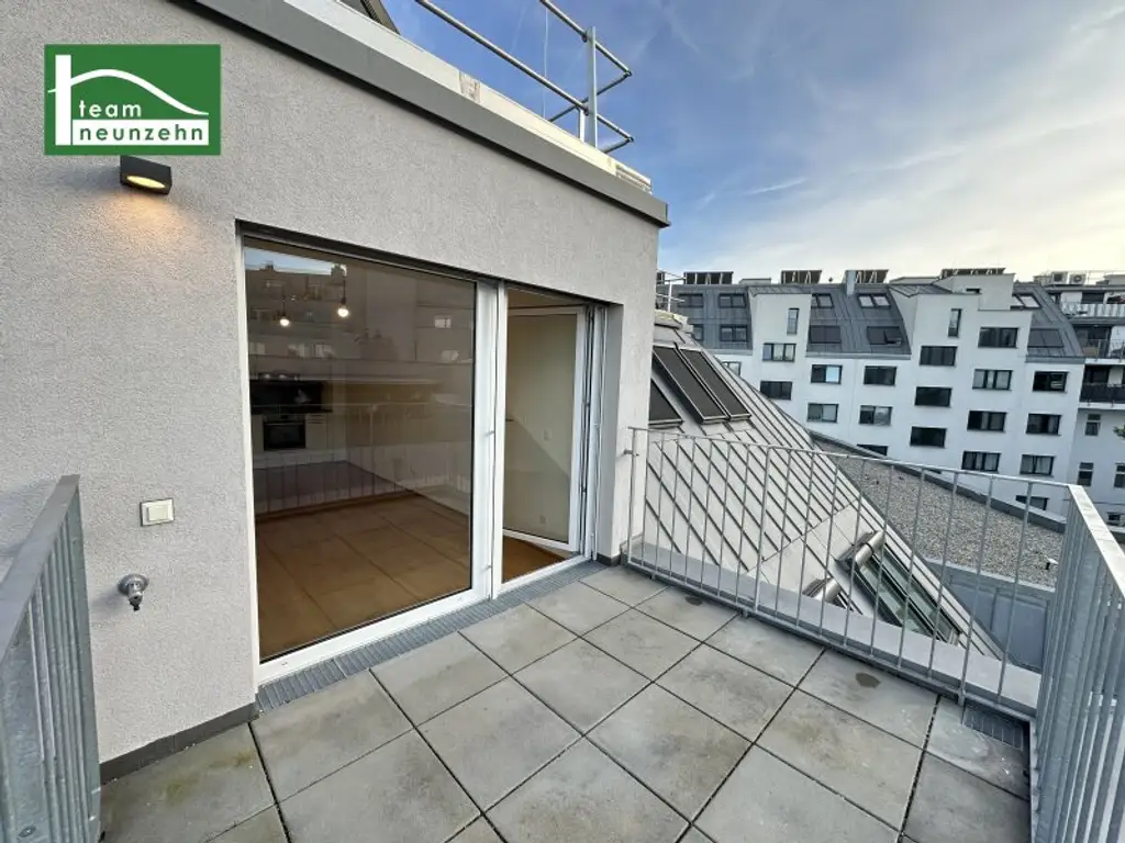 Klimatisierte Dachgeschoss-Wohnung mit Traumbad und Terrasse!