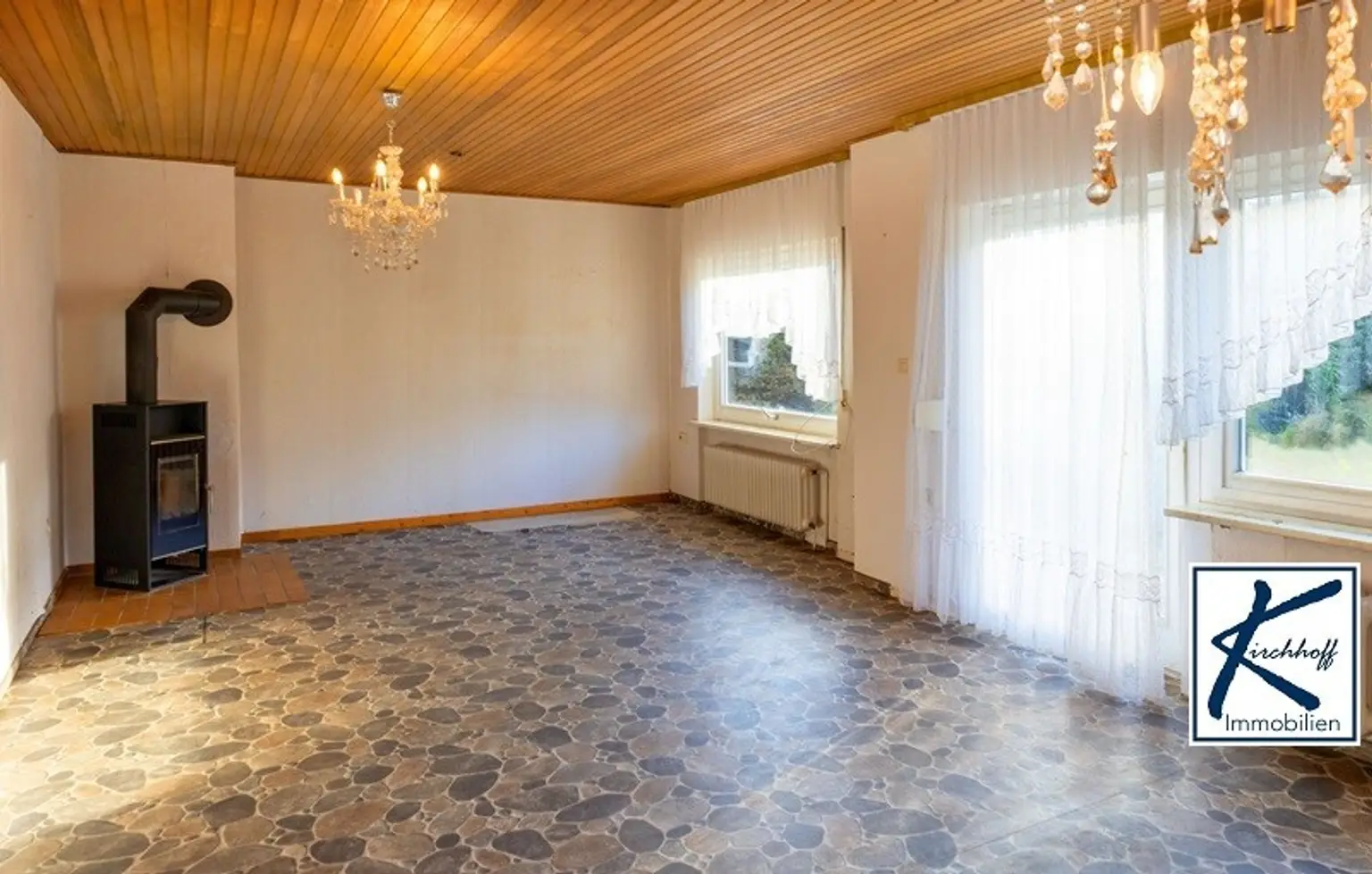 Wohnzimmer mit Kaminofen