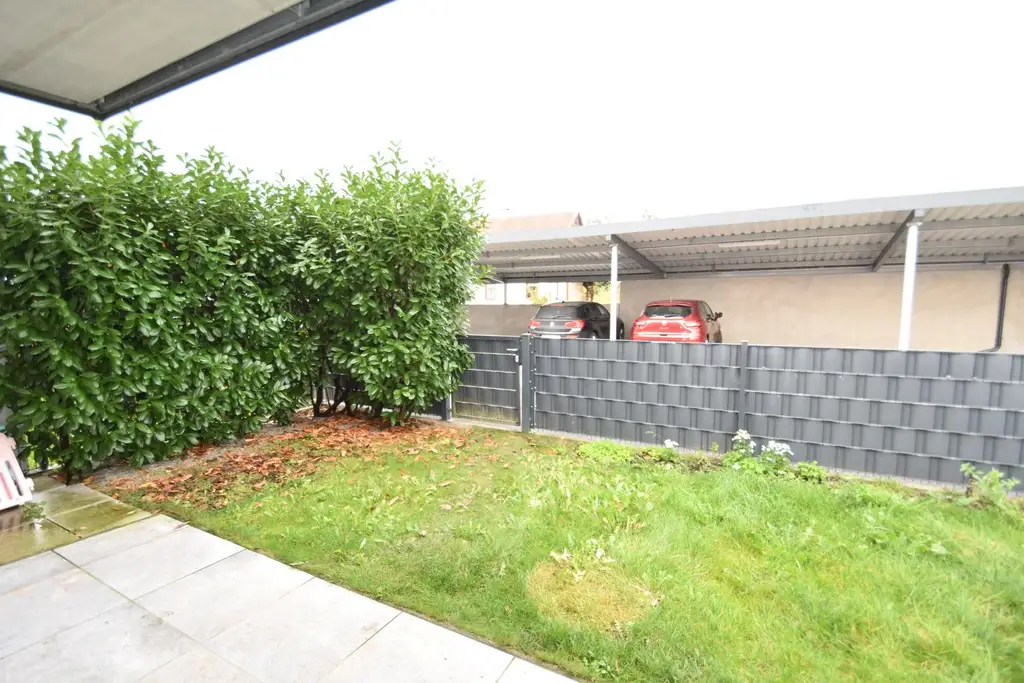 Moderne und barrierefreie Wohnung - mit Garten und Carportstellplatz