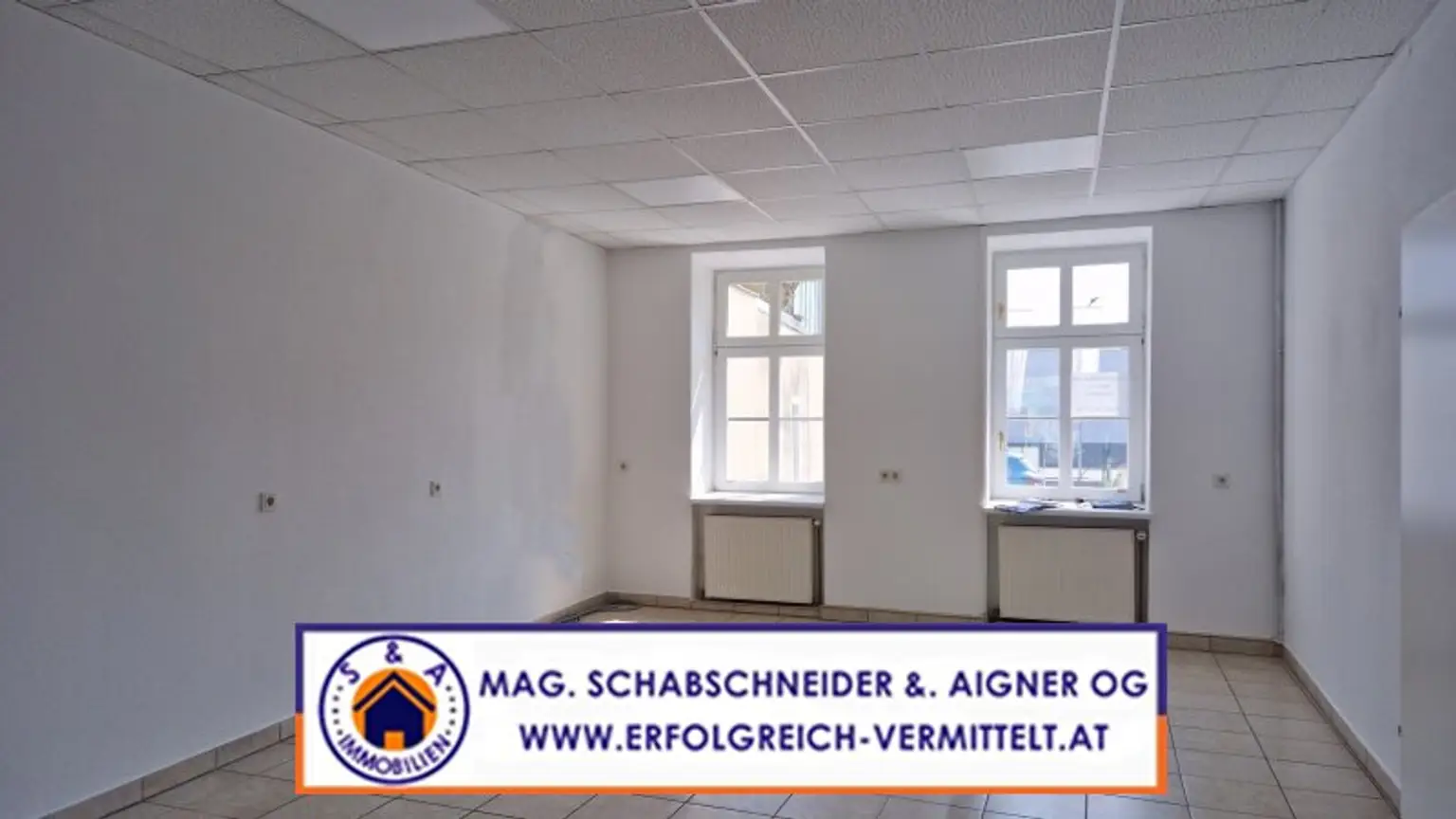 Geschäftslokal - Büro - Ordination, je nach Bedarf, am Hauptplatz zu mieten!