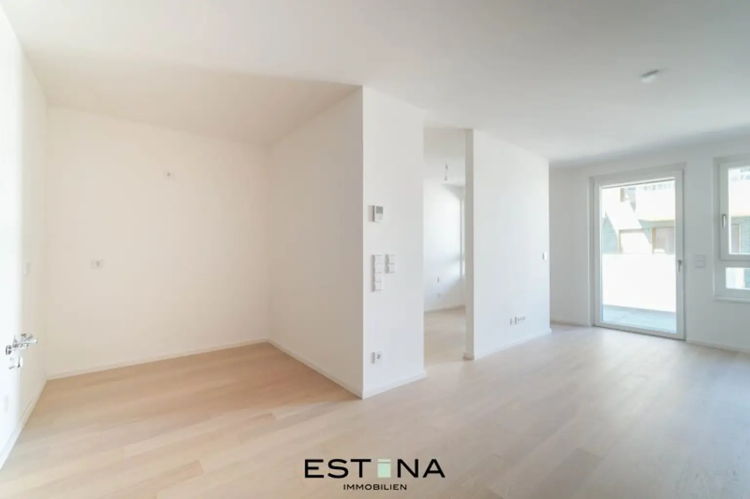 Nähe Erholungsgebiet Wienerberg - Pärchenwohnung mit Balkon
