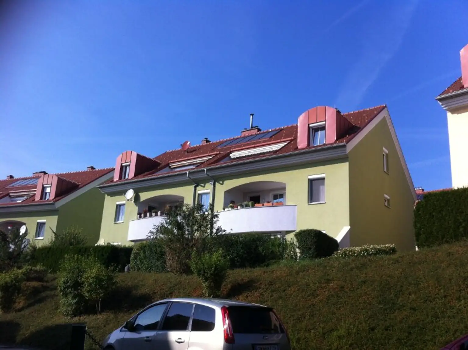 Helle, sehr gepflegte Mietwohnung in ruhiger Aussichtslage