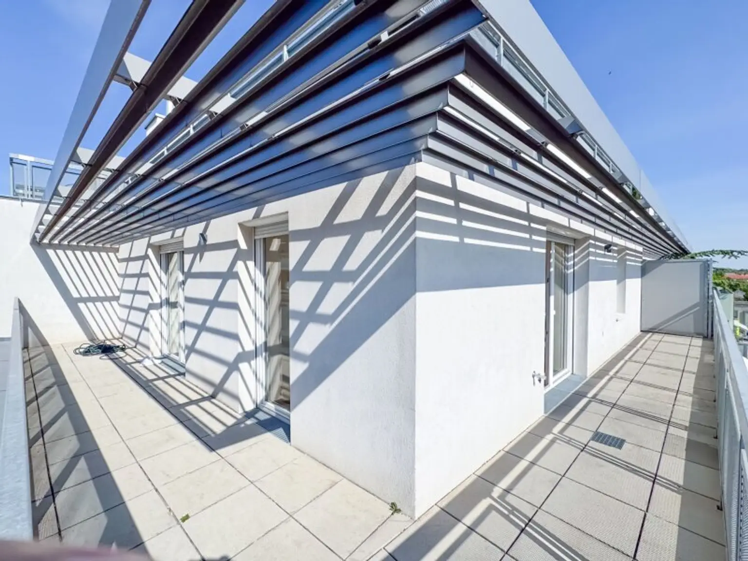 Exklusive 3-Zimmer-Maisonette mit traumhafter Terrassenfläche im Zentrum von Schwechat