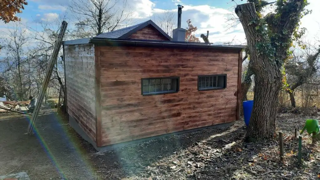 Naturidylle am Anninger - Kleingartenhaus mit großem Garten !