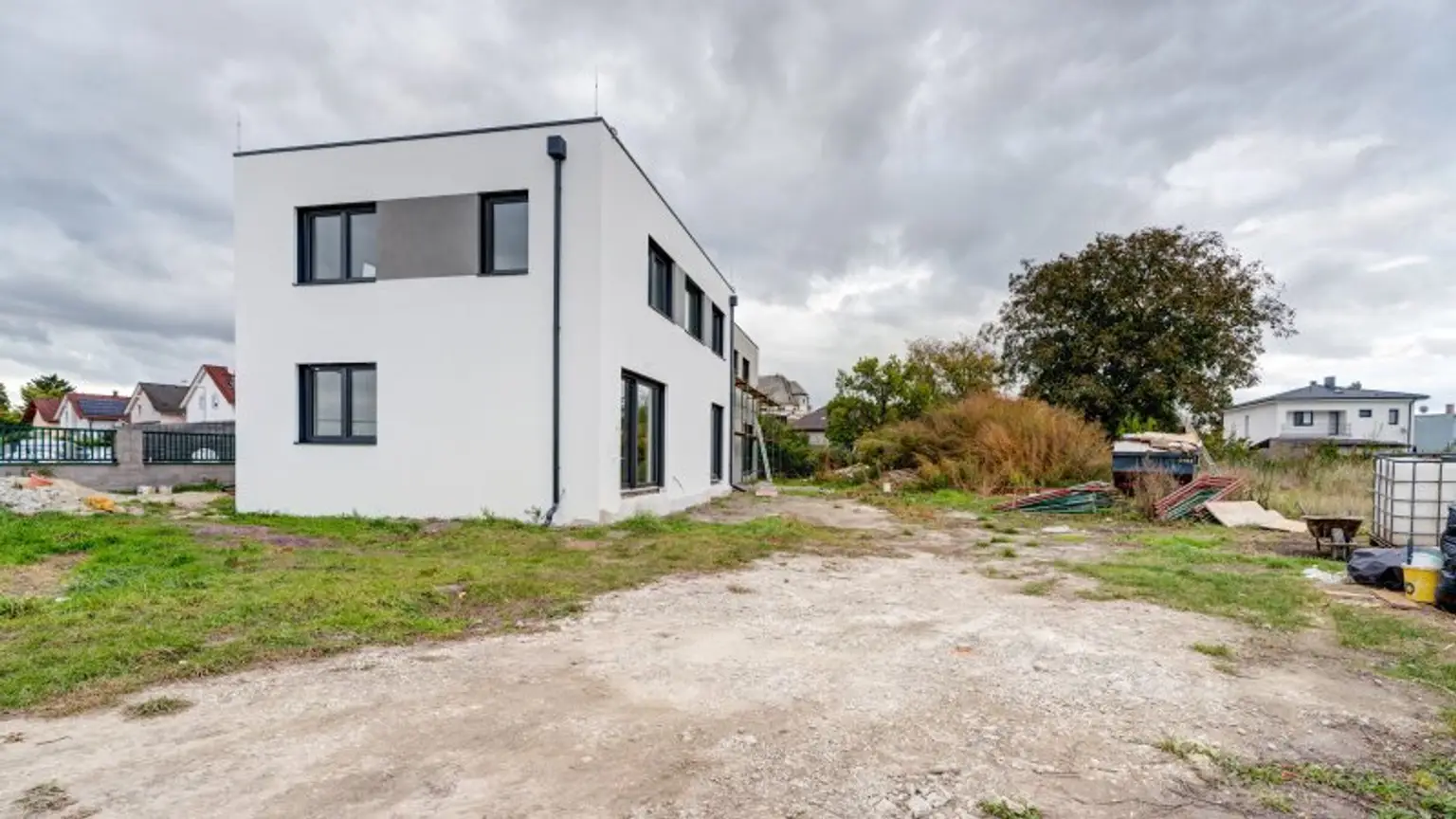 JETZT SCHLÜSSELFERTIG ! Moderne Doppelhaushälfte in Lassee - Perfektes Zuhause zum Erstbezug für die ganze Familie!