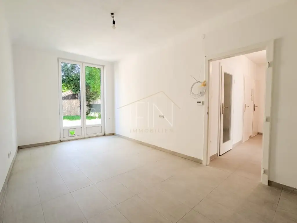 BIETERVERFAHREN! Wohnglück mit Garten & Pool – 3-Zimmer-Rückzugsort zum Ankommen und Wohlfühlen
