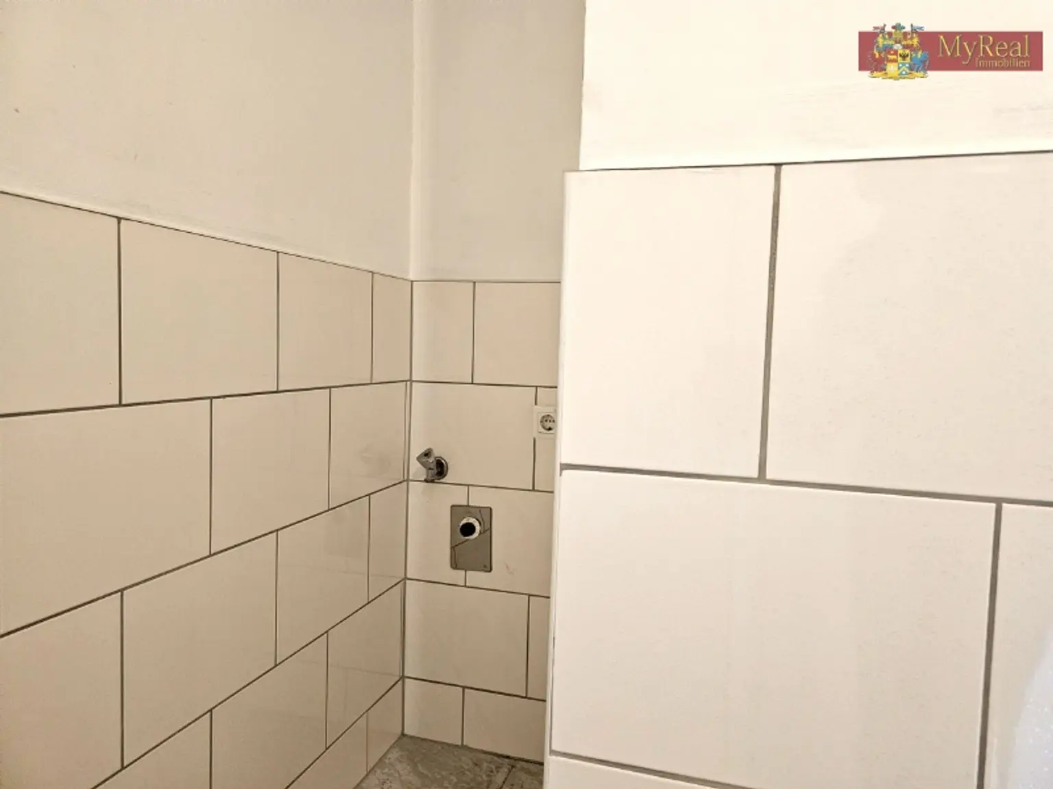 Sonnige 2 Zimmerwohnung in Blumau Neurißhof