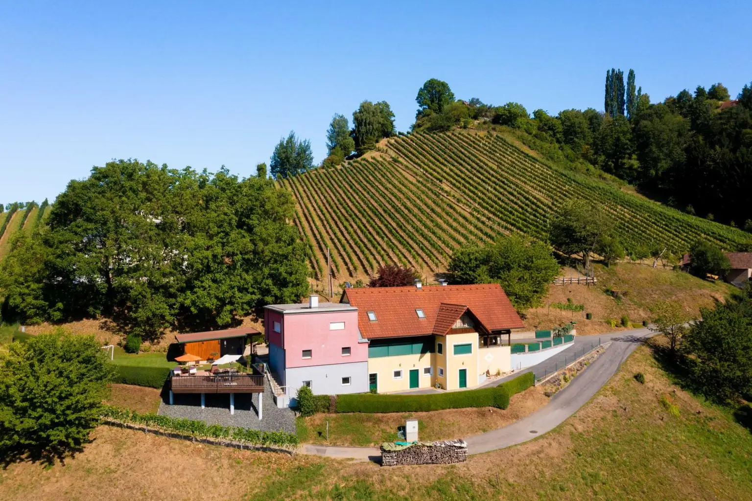 "Privates Paradies mit Panorama – 5 Hektar Freiheit & ein Zuhause zum Verlieben"