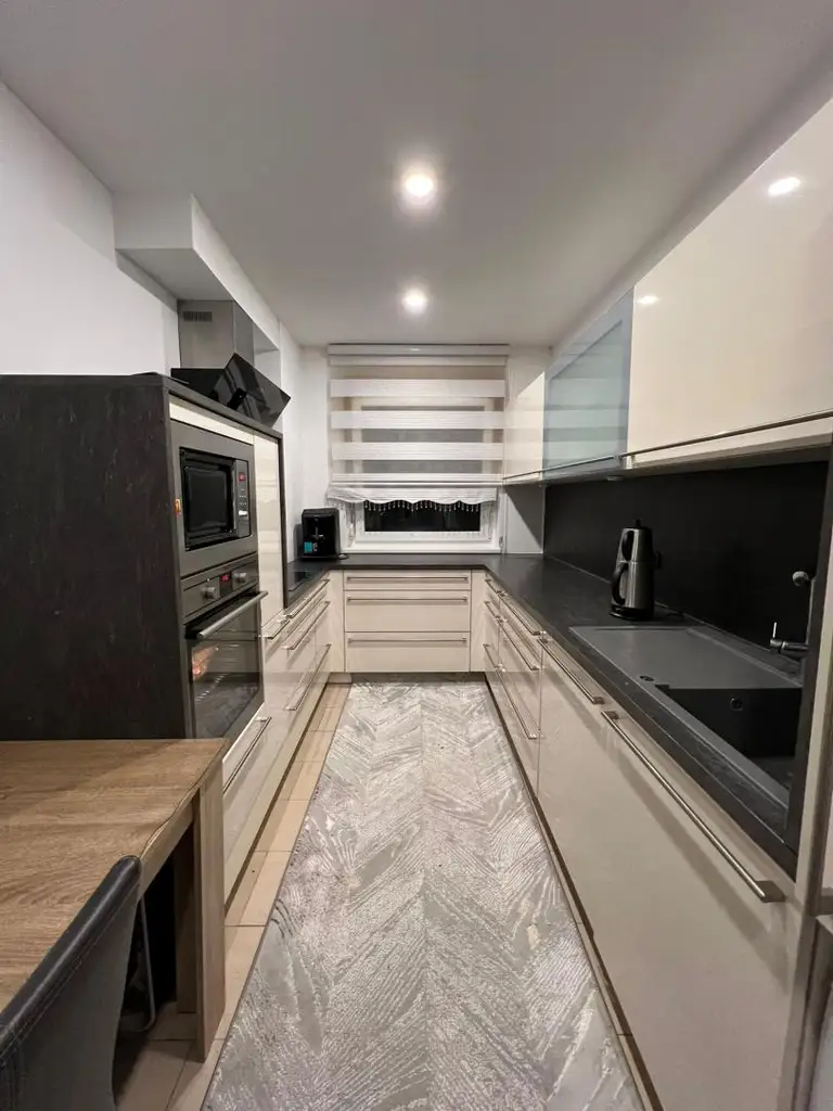 Sonnige 3,5 Zi-Wohnung mit großen Balkon